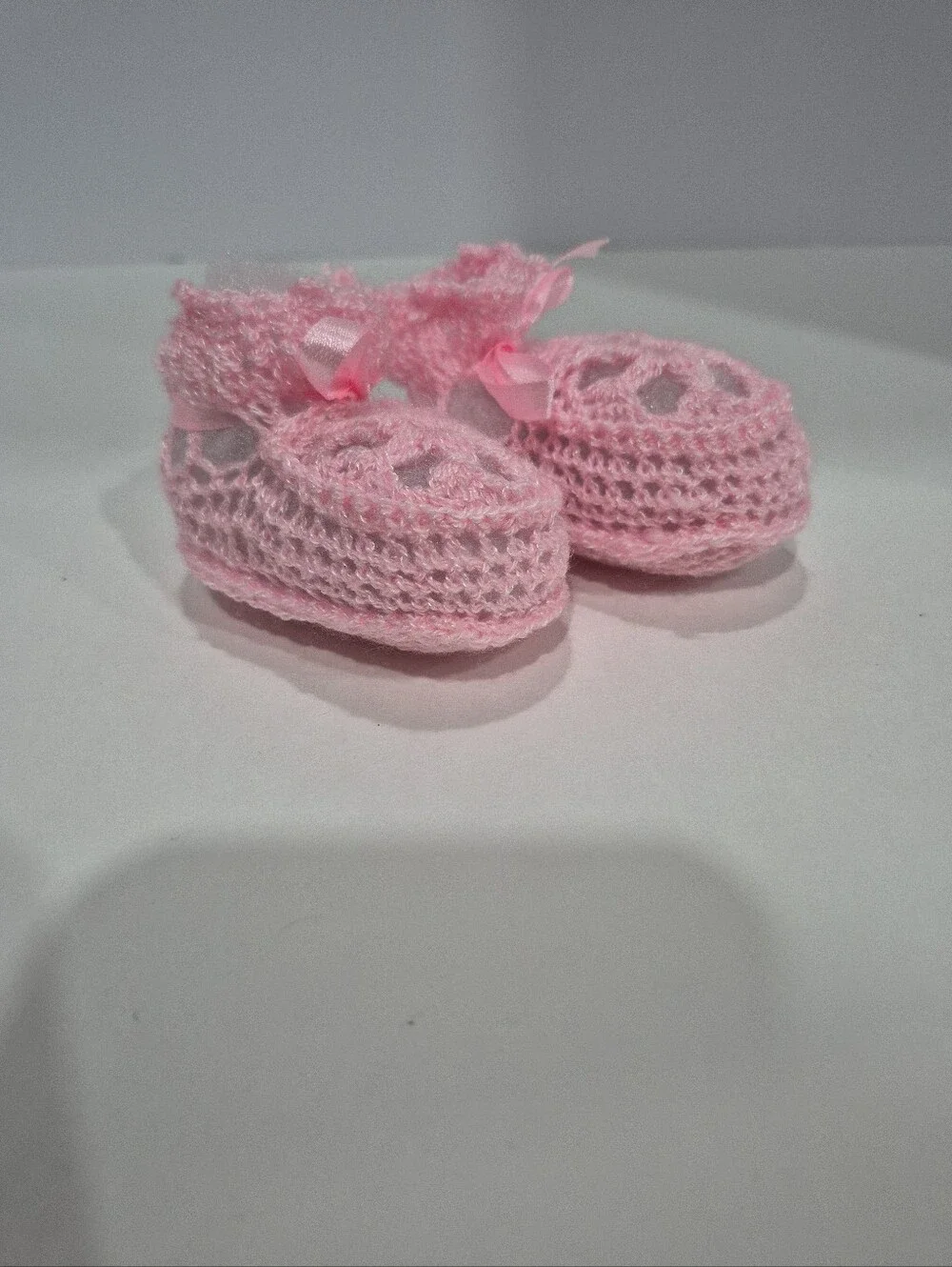 New Baby Girls Crocheted Pinwheel Design Booties Size 0-9 Months